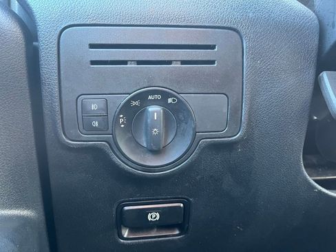 Used 2022 Mercedes-Benz Metris image 22
