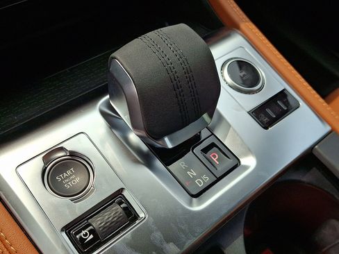 New 2026 Jaguar F-PACE R-Dynamic S image 15