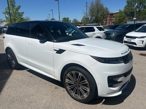 Used 2024 Land Rover Range Rover Sport Dynamic SE AWD/4WD image 9