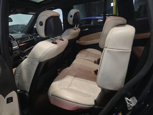 Used 2017 Mercedes-Benz GLS 450 4MATIC image 13