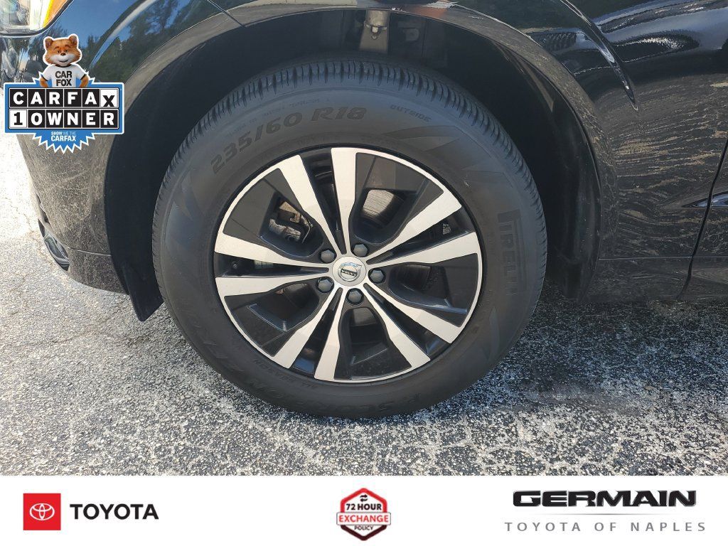 Used 2024 Volvo XC60 B5 Core w/ Protection Package Premier AWD/4WD image 13