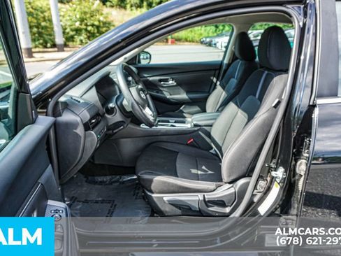 Used 2024 Nissan Sentra SV FWD image 18