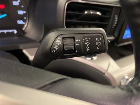 Certified 2023 Ford Explorer XLT w/ Equipment Group 202A image 21