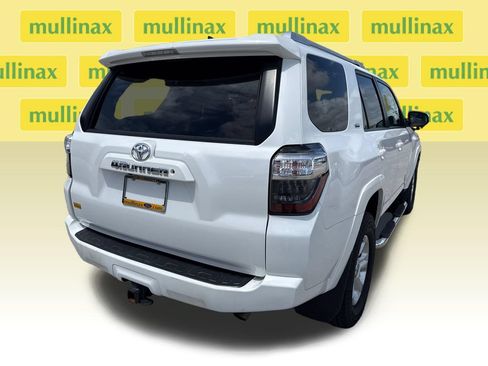 Used 2016 Toyota 4Runner SR5 Premium RWD image 4