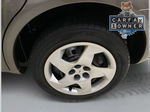 Used 2003 Pontiac Vibe AWD w/ Power Group Value Package image 18