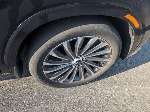 Used 2024 Hyundai Palisade Calligraphy image 9