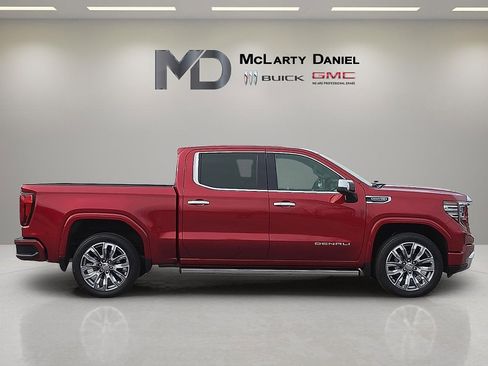 Certified 2024 GMC Sierra 1500 Denali w/ Denali Reserve Package image 6