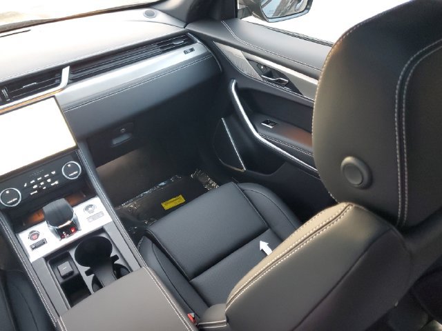 New 2026 Jaguar F-PACE R-Dynamic S AWD/4WD image 18