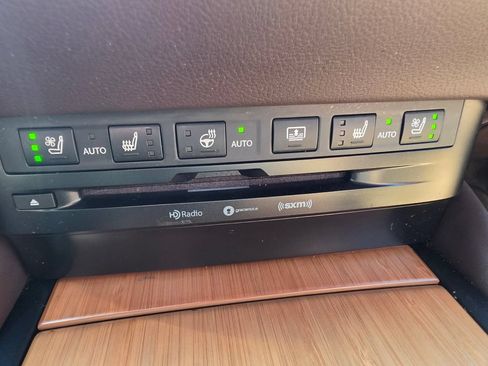 Used 2019 Lexus ES 350 w/ Accessory Package FWD image 23