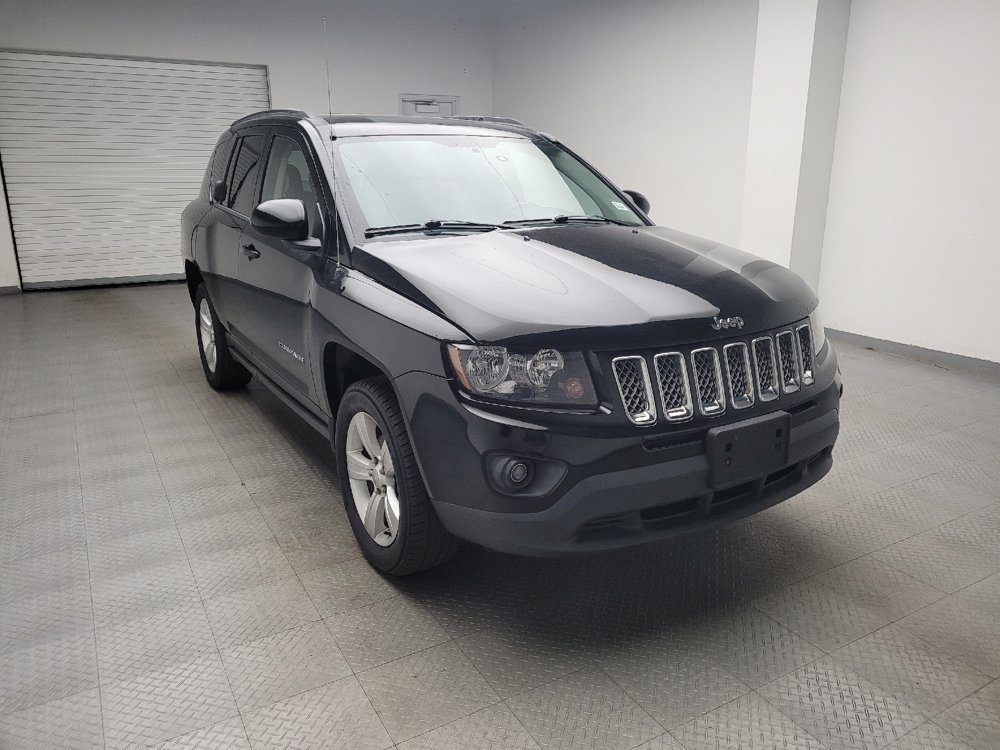 Used 2015 Jeep Compass Latitude AWD/4WD image 13