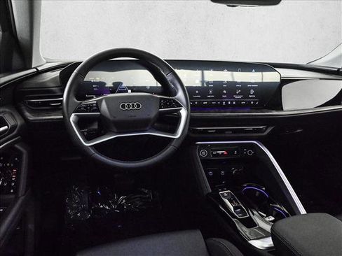 Certified 2025 Audi Q5 Premium w/ Premium Plus AWD/4WD image 19
