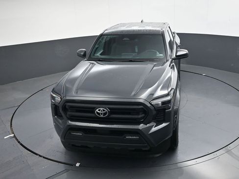 Used 2024 Toyota Tacoma SR5 image 31
