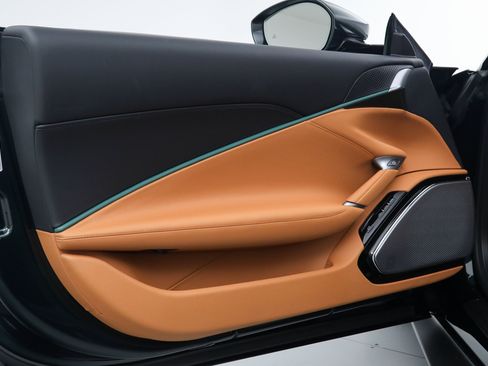 Certified 2025 Ferrari Roma Spider RWD image 27