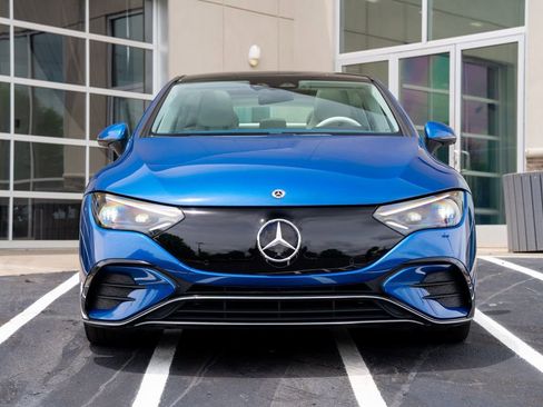 Used 2023 Mercedes-Benz EQE 350+ Sedan w/ Exclusive Trim Package image 4