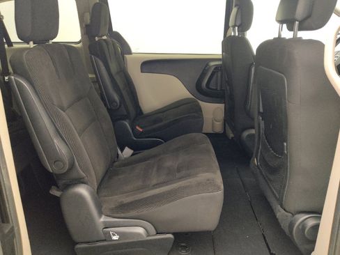Used 2017 Dodge Grand Caravan SE w/ Power Window Group FWD image 19