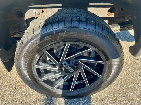 Used 2018 GMC Sierra 1500 SLT w/ SLT Premium Package image 30