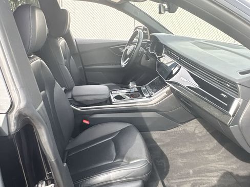 Used 2020 Audi Q8 Premium Plus w/ Premium Plus Package image 25