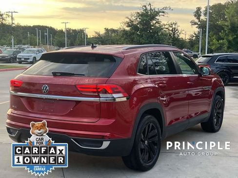 Used 2022 Volkswagen Atlas Cross Sport SE w/ Black Wheel Package FWD image 11