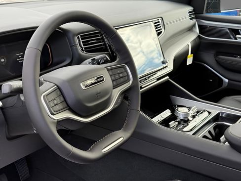New 2026 Jeep Grand Wagoneer 4WD image 20