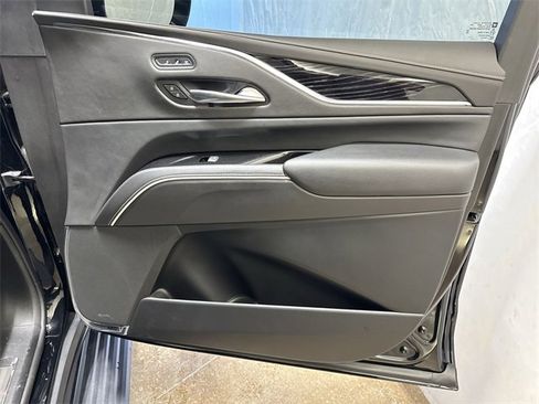 Used 2022 Cadillac Escalade Sport w/ Touring Package image 35