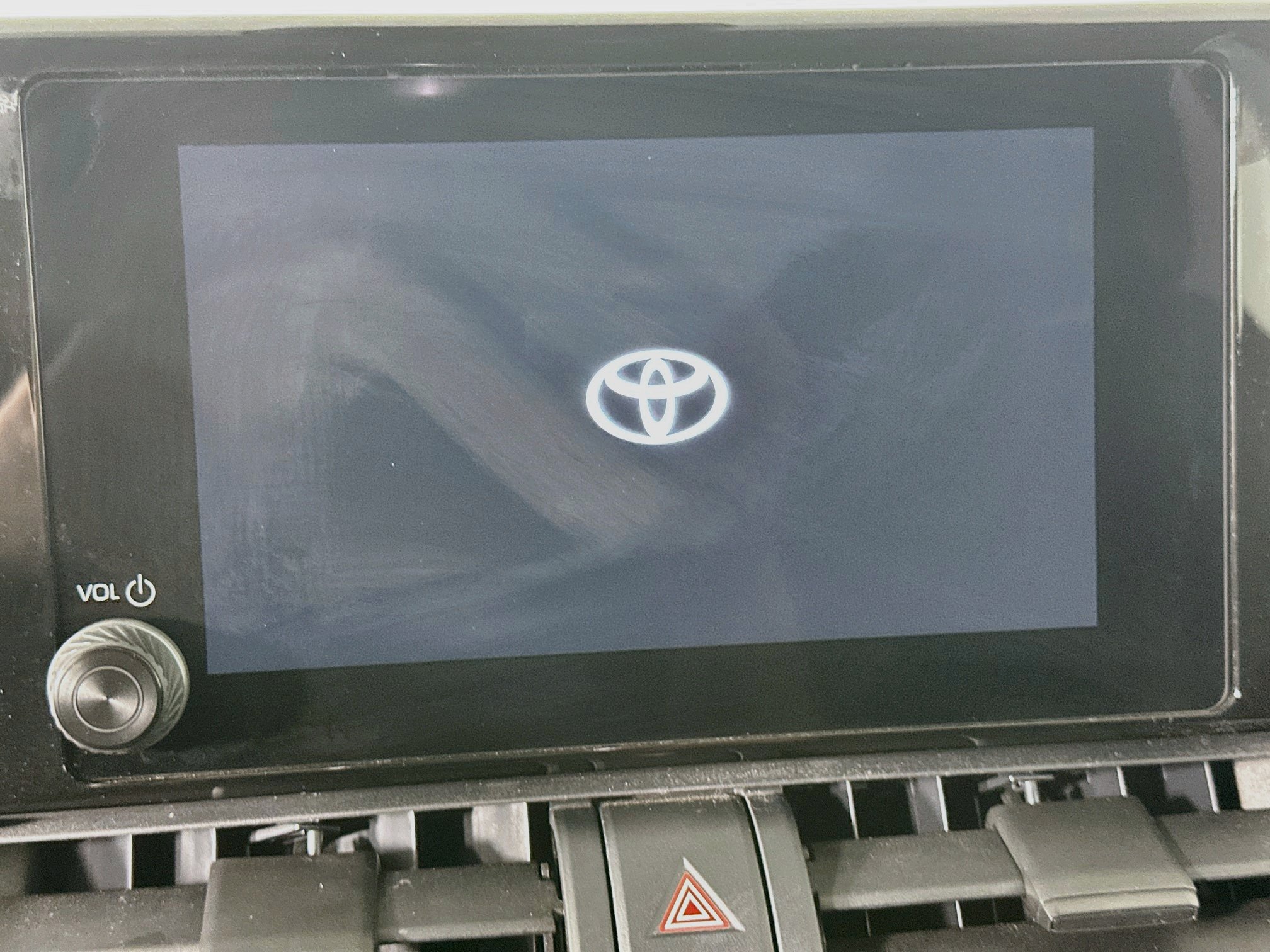 Used 2025 Toyota RAV4 XLE AWD/4WD image 21