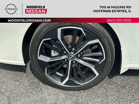 Certified 2024 Nissan Altima 2.5 SR w/ SR Premium Package AWD/4WD image 10