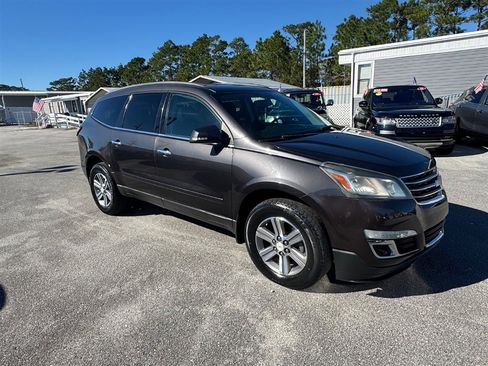 Used 2015 Chevrolet Traverse LT image 1