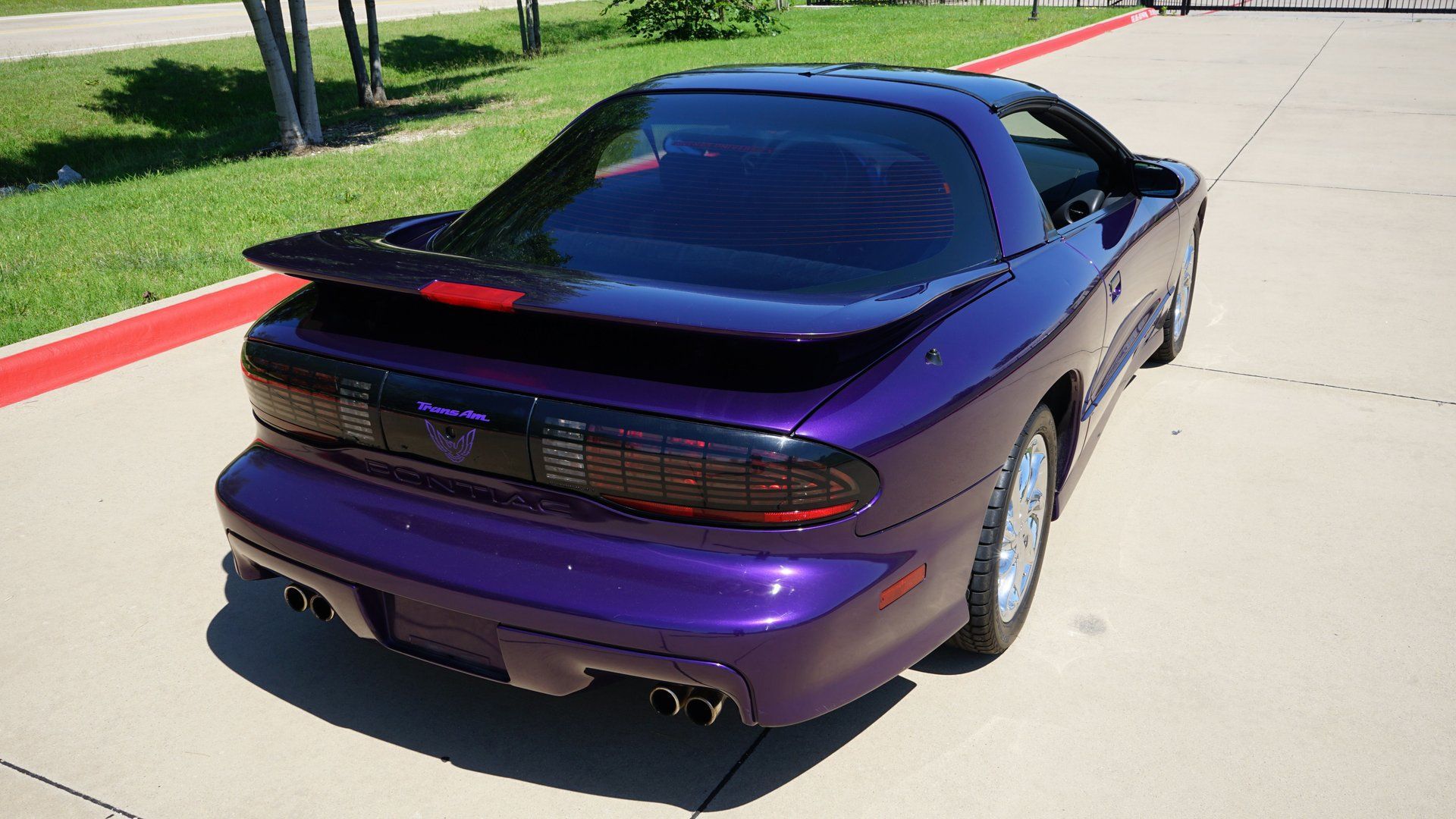 Used 1997 Pontiac Firebird Trans Am RWD image 14
