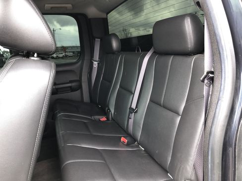 Used 2013 Chevrolet Silverado 2500 LT w/ Interior Plus Package image 11