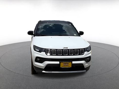 Used 2025 Jeep Compass Limited AWD/4WD image 4