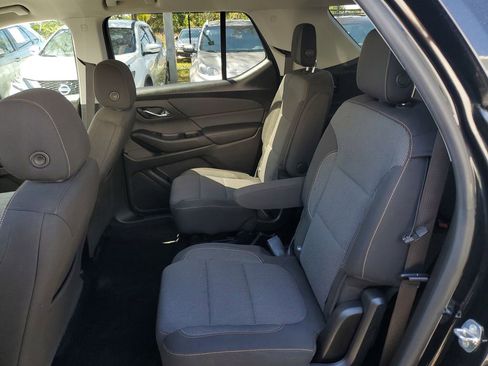 Used 2018 Chevrolet Traverse LT image 14