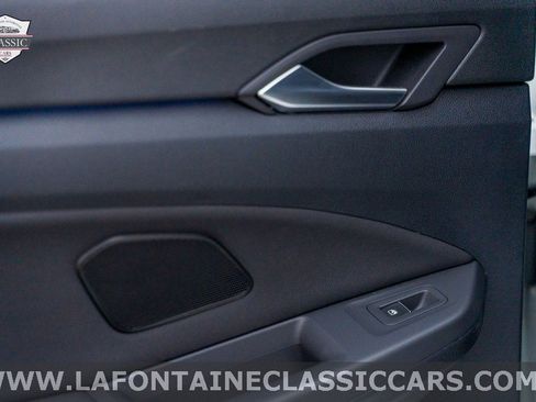 Used 2022 Volkswagen Golf R image 63