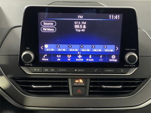 Used 2023 Nissan Altima 2.5 SR image 18