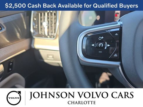 New 2026 Volvo XC90 B6 Plus w/ Protection Package Premier image 19