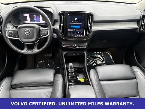 Certified 2025 Volvo XC40 B5 Plus AWD/4WD image 13