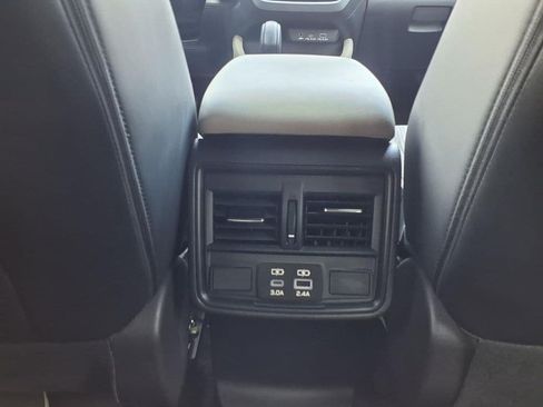 Used 2026 Subaru Forester Premium AWD/4WD image 23
