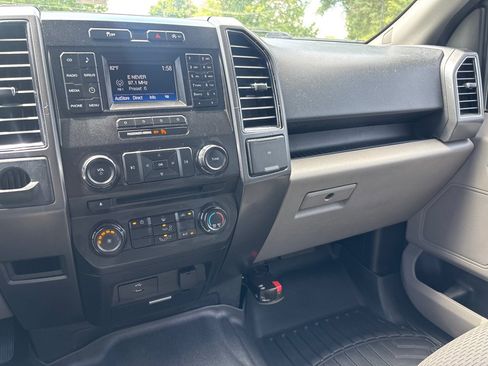 Used 2017 Ford F150 XLT RWD image 14