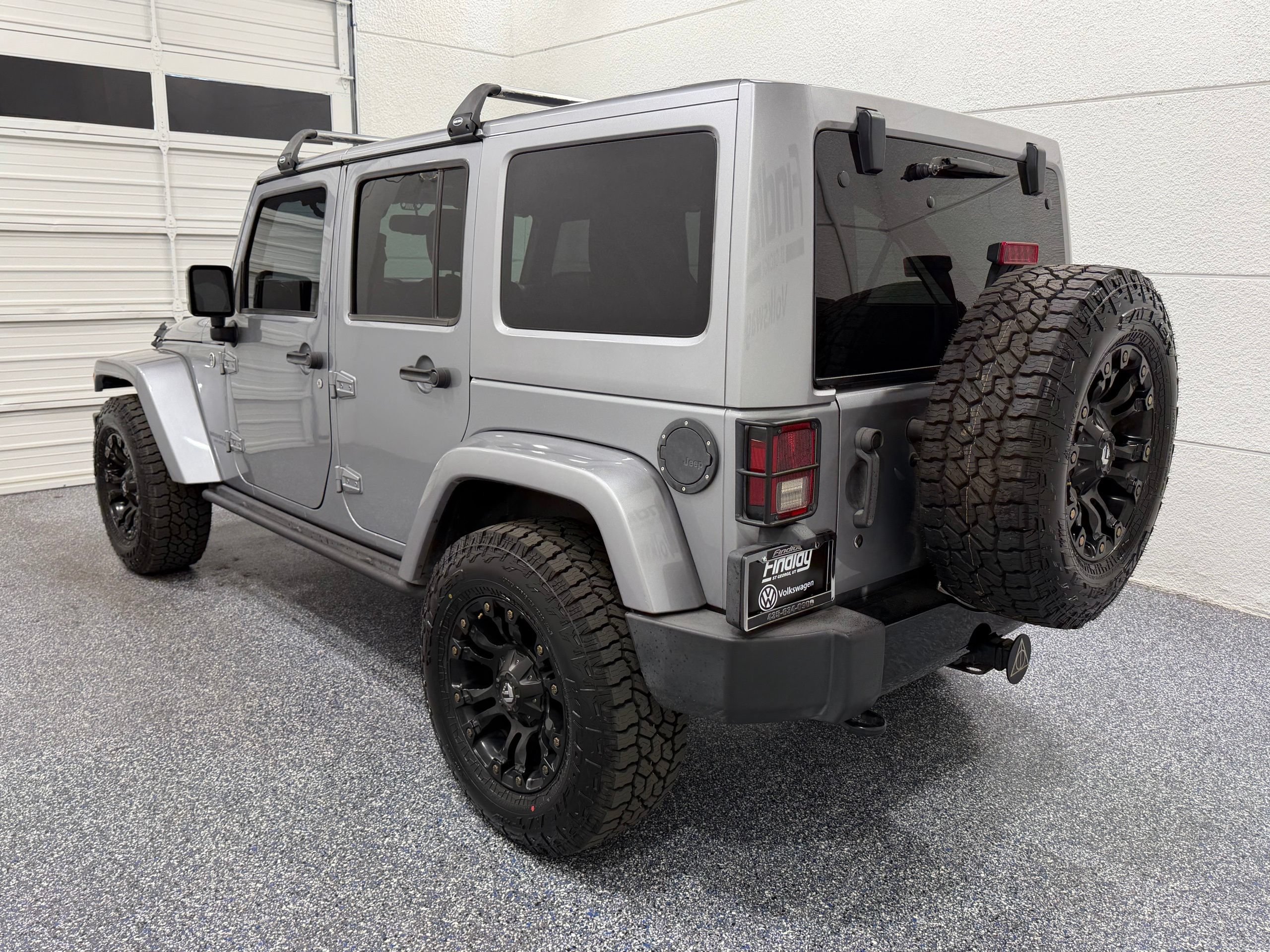 Used 2015 Jeep Wrangler Unlimited Sahara AWD/4WD image 4