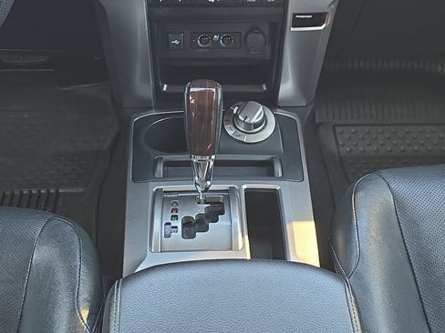 Used 2021 Toyota 4Runner Limited image 25