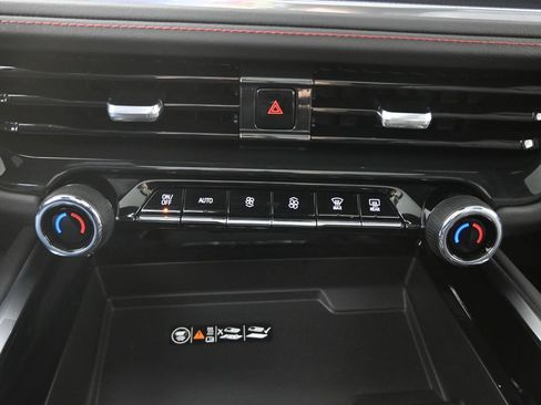 Used 2025 Chevrolet Tahoe RST w/ Comfort Package image 32