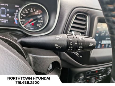 Used 2018 Jeep Compass Latitude w/ Popular Equipment Group image 24