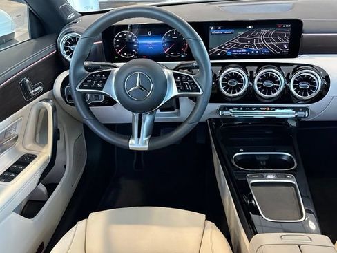 Certified 2026 Mercedes-Benz CLA 250 4MATIC image 15
