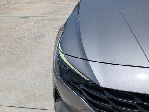Used 2023 Hyundai Elantra SEL FWD image 7