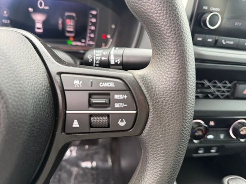 Used 2023 Honda Accord LX image 12