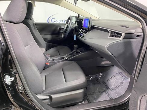 Used 2023 Toyota Corolla LE image 8