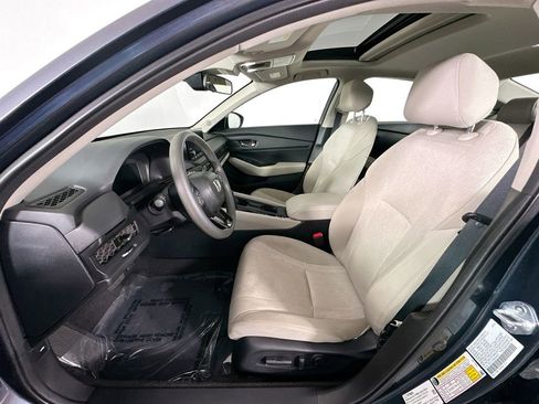 Used 2025 Honda Accord SE image 18