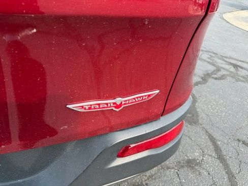 Used 2016 Jeep Cherokee Trailhawk w/ Cold Weather Group AWD/4WD image 28