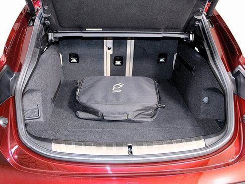 Used 2023 Porsche Taycan 4S image 24