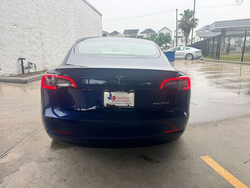 Used 2021 Tesla Model 3 Performance image 5