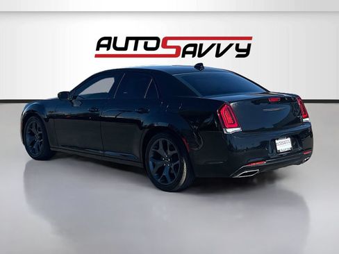 Used 2021 Chrysler 300 S RWD image 5